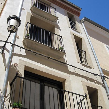 Apartamentos Turisticos Encanto Caces Екстериор снимка