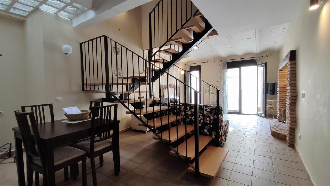 Apartamentos Turisticos Encanto Caces Екстериор снимка